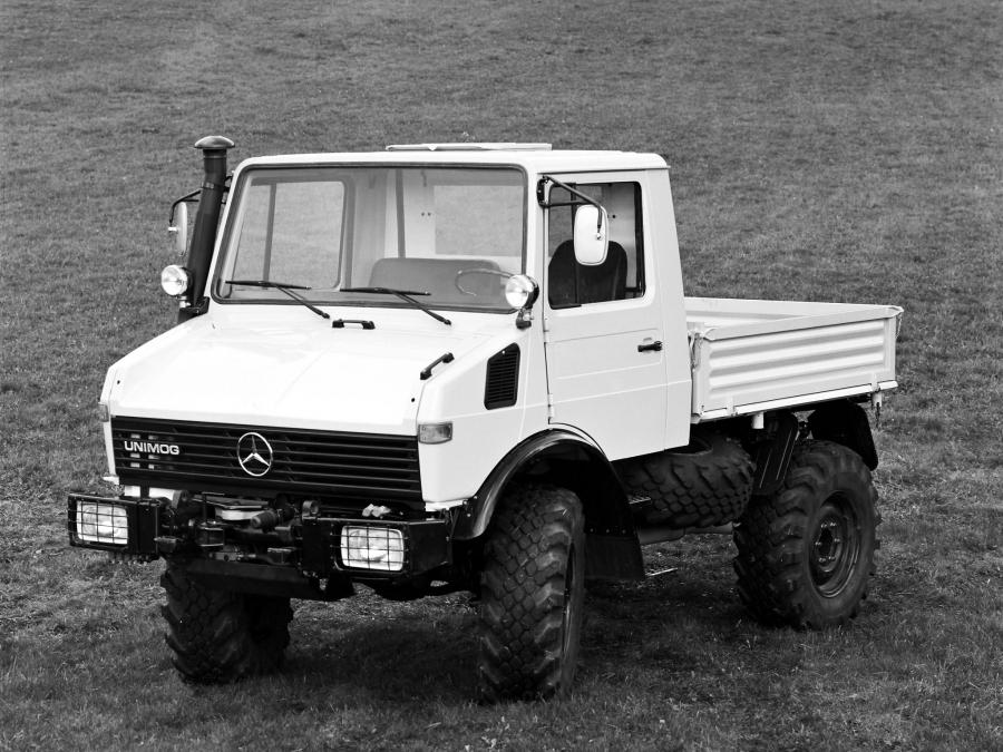  Mercedes-Benz Unimog U1500 1980 года  (фото 1 из 3)